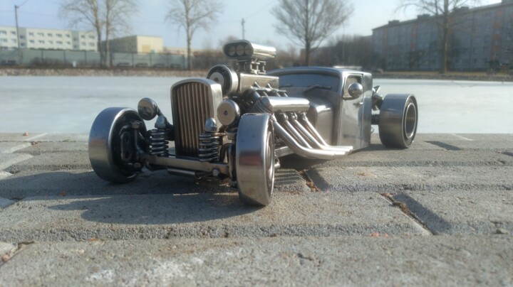 "Metal hotrod V8" başlıklı Heykel Aleksei Antonjuk tarafından, Orijinal sanat, Metaller