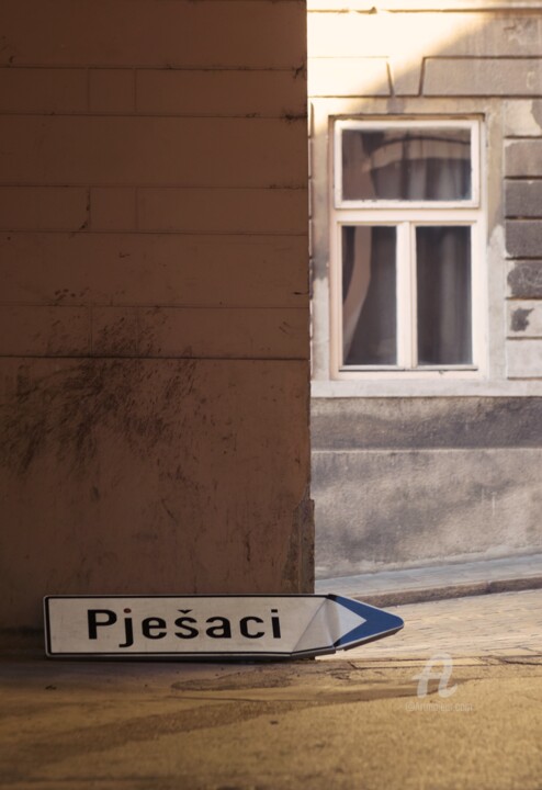Photography titled "Pješaci - Pedestria…" by Alen Gurovic, Original Artwork, Non Manipulated Photography