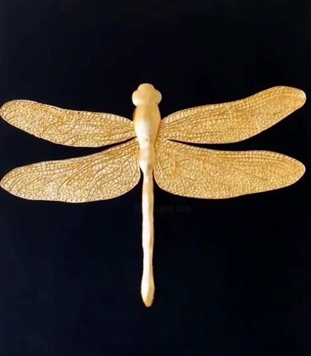 Peinture intitulée "Golden dragonfly" par Alena Sobolevskaia, Œuvre d'art originale, Acrylique