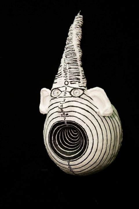 Скульптура под названием "Мишень потребления" - Александр Катеруша, Подлинное произведение искусства