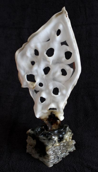 Sculpture titled "Ice on fire" by Alexandre Pinhel, Original Artwork, Plastic