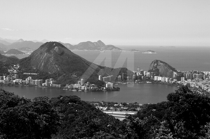 Fotografia intitulada "A Lagoa e a Guanaba…" por Alex De Souza, Obras de arte originais,