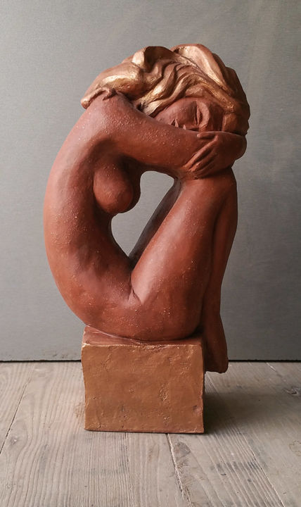 Sculptuur getiteld "Diez minutos antes…" door Alex Hary, Origineel Kunstwerk, Keramiek