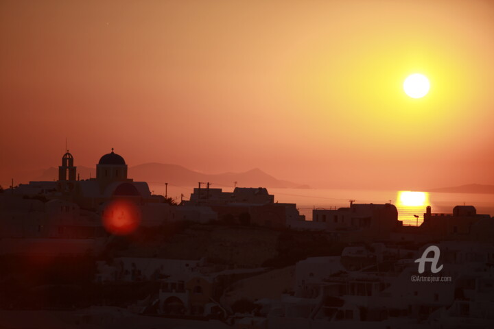 Φωτογραφία με τίτλο ".sunset oia" από Alexis Maniatis, Αυθεντικά έργα τέχνης, Ψηφιακή φωτογραφία