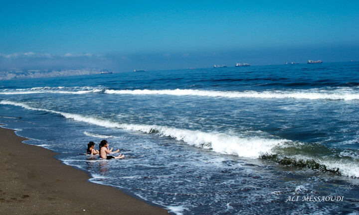 Photography titled "les pieds dans l'eau" by Ali Messaoudi, Original Artwork, Digital Photography