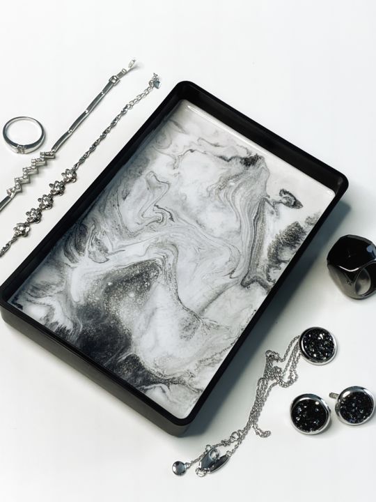 Design intitulada "Белый дым" por Lisa Show, Obras de arte originais, Acessórios