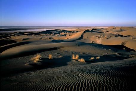 Photographie intitulée "Désert de kevir" par Alireza Firouzi, Œuvre d'art originale