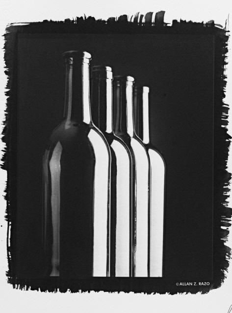 Photographie intitulée "Four Bottles 2" par Allan Razo, Œuvre d'art originale