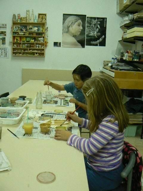 Sculpture intitulée "Pintando" par Alumnos De Taller Portaferrisa, Œuvre d'art originale