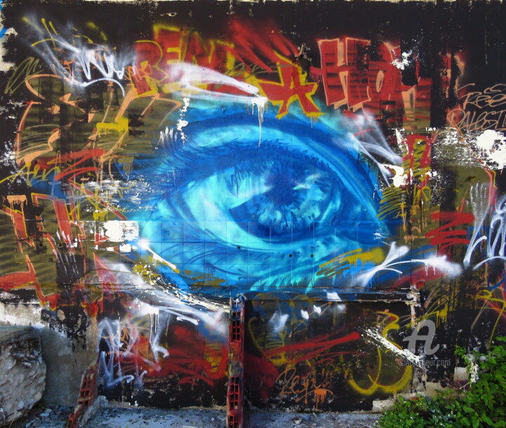 Photographie intitulée "''Blue Street Eye''" par Alur, Œuvre d'art originale, Photographie numérique