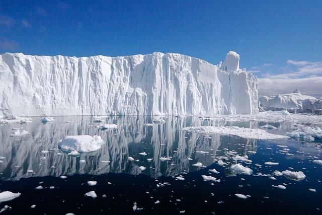 Fotografie getiteld "Iceberg wall" door Anders Peter, Origineel Kunstwerk