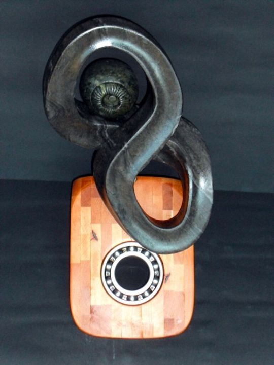 Скульптура под названием "Möbiusband mit Auge" - Andimar, Подлинное произведение искусства