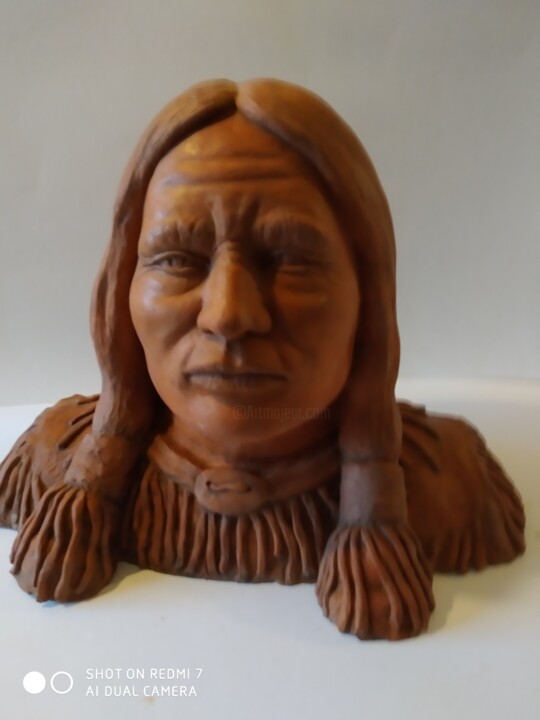 Sculpture titled "l'indien" by André Saunier, Original Artwork, Clay