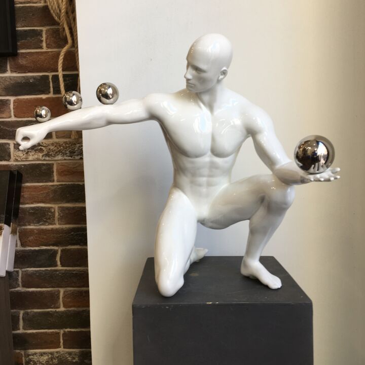 Scultura intitolato "Juggler (LAST PIECE…" da Andrea Giorgi, Opera d'arte originale, Resina