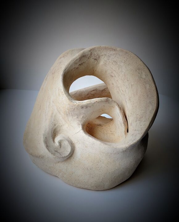 Sculpture titled "Entourée" by Andrea Luna (Lunarte), Original Artwork, Ceramics