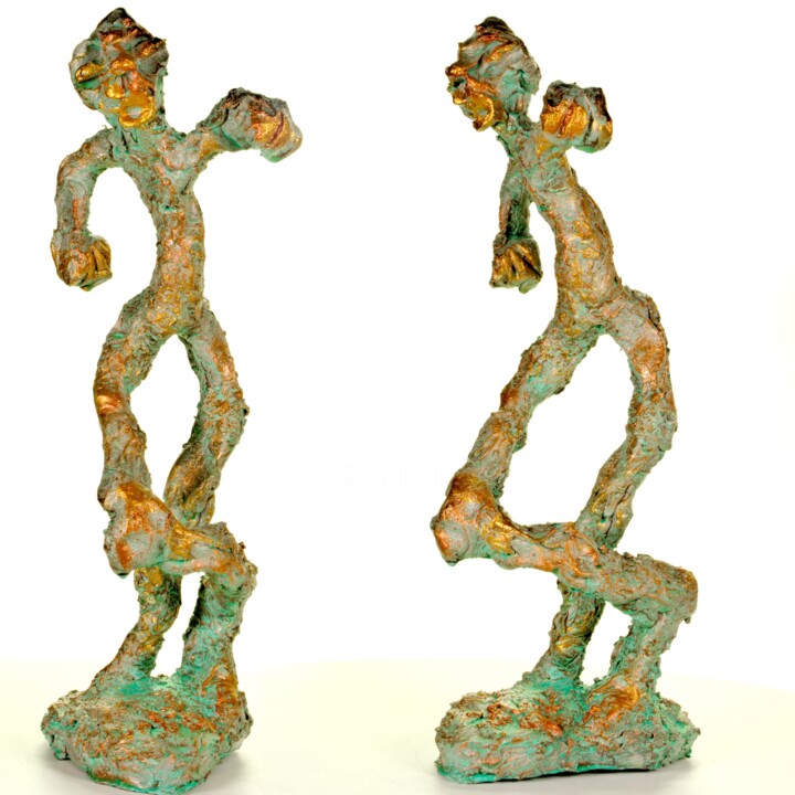 Escultura intitulada "Perseus made of the…" por Andreas Loeschner-Gornau, Obras de arte originais, Bronze