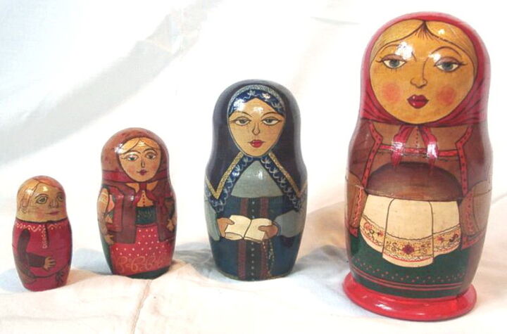 Artigianato intitolato "matryoshka 1" da Andrei Klenov, Opera d'arte originale, Giocattoli e giochi