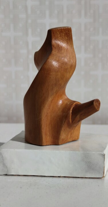 Sculpture titled "Bobby Dog" by Andrei Latyshev, Original Artwork, Wood