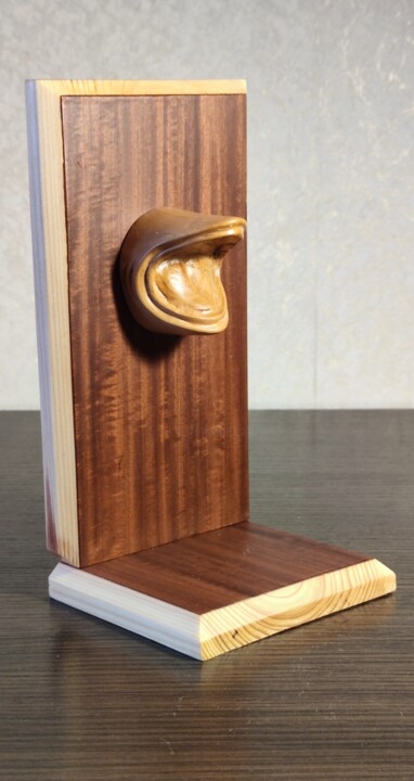 Sculpture titled "Trophy" by Andrei Latyshev, Original Artwork, Wood