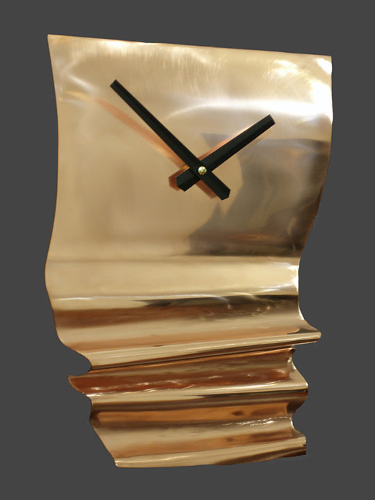 Scultura intitolato "настенные часы" da Andrey Polubok, Opera d'arte originale, Metalli