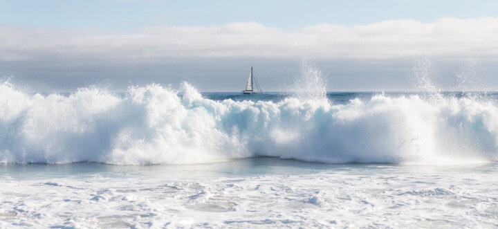 Fotografia zatytułowany „SAILING AND SURF” autorstwa Andrew Lever, Oryginalna praca, Fotografia cyfrowa