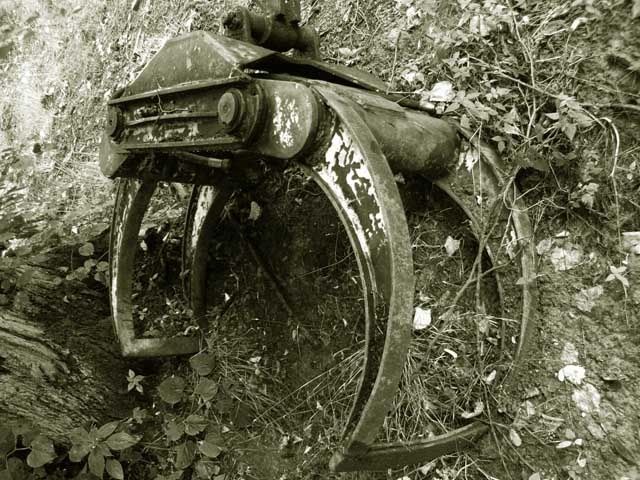 Photography titled "Share (scrapyard se…" by Andrew Dokoupil, Original Art,