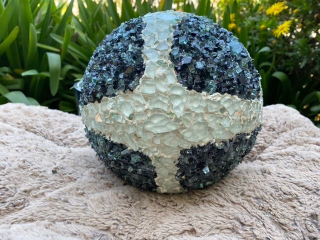 Sculpture intitulée "Mosaic Garden Ball" par Angelo Dipietrantonio, Œuvre d'art originale, Mosaïque