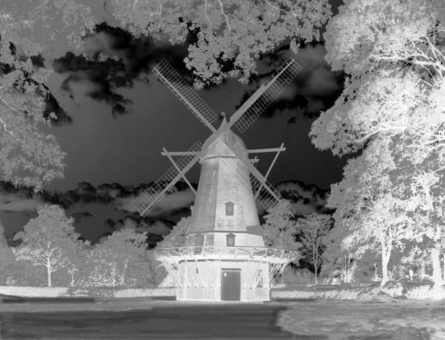Fotografia intitolato "Windmill" da Angelo Di Pietrantonio, Opera d'arte originale