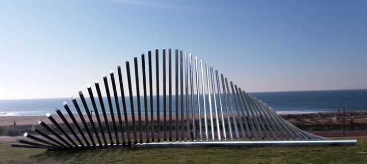 Sculpture titled "The wave" by Angelo Ribeiro, Original Artwork, Stainless Steel