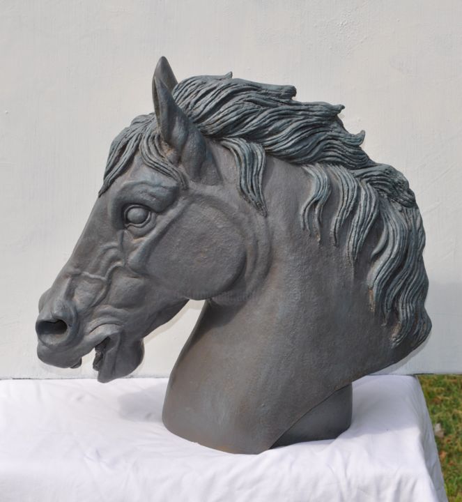 Sculptuur getiteld "Le cheval de guerre" door Philippe Jamin, Origineel Kunstwerk, Hars