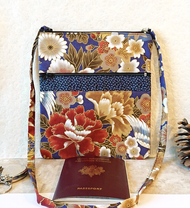 Textile Art titled "Petit sac bandouliè…" by Ann M. Création, Original Artwork, Fabric