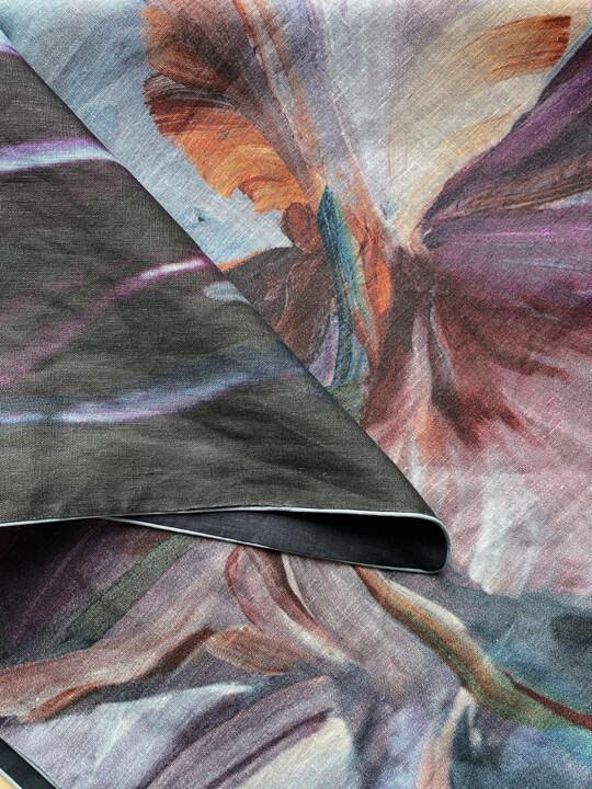Art textile intitulée "LARGE LINEN KERCHIE…" par Anna Gurechkina, Œuvre d'art originale, Tissu