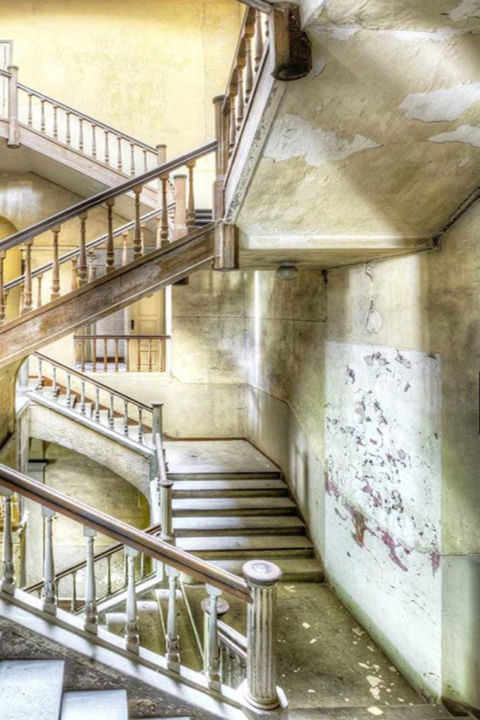 Fotografia zatytułowany „Staircase Labyrinth…” autorstwa Anna & Roman Küffner, Oryginalna praca, Fotografia cyfrowa