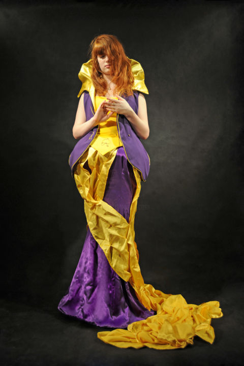 Textile Art με τίτλο "Costume from the cy…" από Anna Tyugina, Αυθεντικά έργα τέχνης, είδη ένδυσης