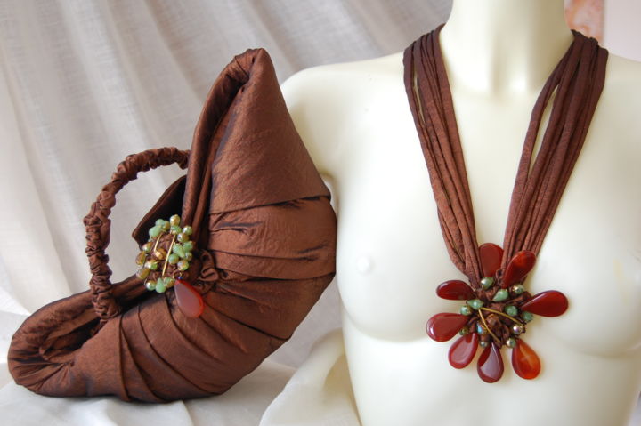 Design intitulada "MELITE COLLANA" por Anna Vigliarolo, Obras de arte originais, Jóias