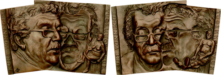Sculpture titled ""Kurt Vonnegut"" by Anna Wątróbska, Original Artwork, Bronze