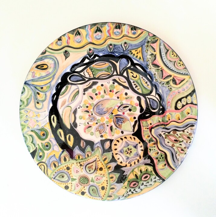 Escultura intitulada "Assiette en faïence…" por Anne Cabon, Obras de arte originais, Cerâmica