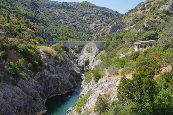 Фотография под названием "Pont de Saint Ghuil…" - Anne D'Orion, Подлинное произведение искусства, Цифровая фотография