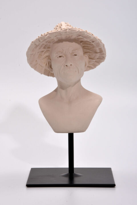 Sculpture titled "Ishoy" by Anne Noël, Original Artwork, Terra cotta