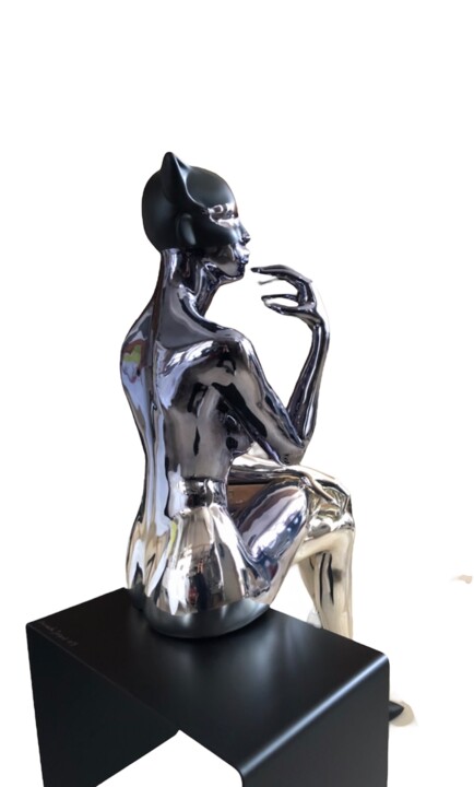 Sculpture intitulée "Cat Chromée" par Annouck Dupont, Œuvre d'art originale, Résine