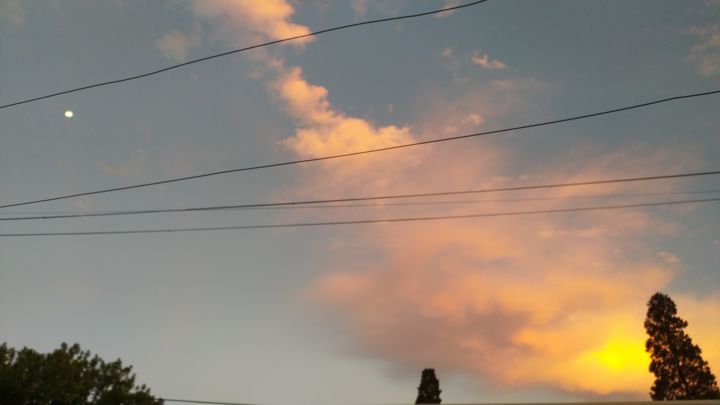 Fotografía titulada "naranja y luna" por Lichu969, Obra de arte original, Fotografía digital