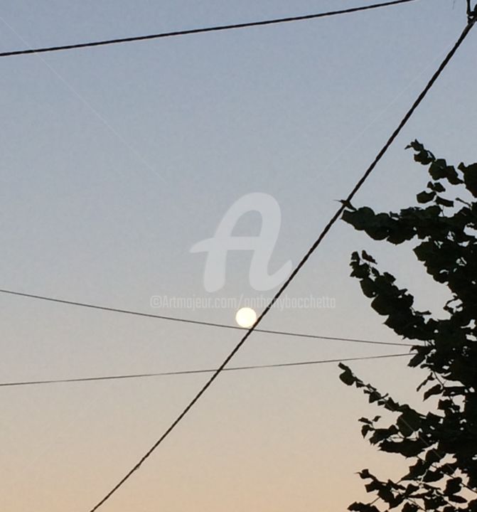 Fotografie mit dem Titel "Moon 1" von Abacchetta, Original-Kunstwerk