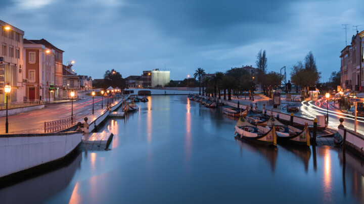 Fotografie mit dem Titel "Canal d'Aveiro" von Antoine Barthelemy, Original-Kunstwerk, Digitale Fotografie