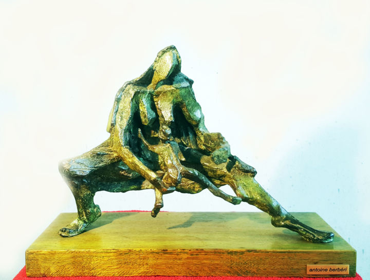 Sculpture intitulée "" MATERNITE ELANCEE…" par Antoine Berbari, Œuvre d'art originale, Bronze