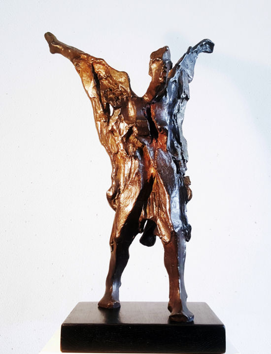 Escultura titulada "" LA VICTOIRE "" por Antoine Berbari, Obra de arte original, Bronce
