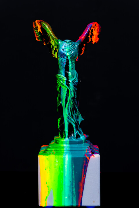 Sculpture titled "Nike color dark" by Antoni Dragan, Original Artwork, Resin