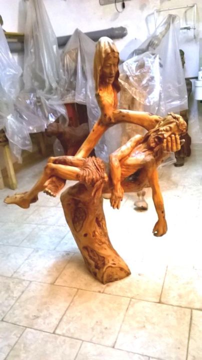 Skulptur mit dem Titel "Pietà.jpg" von Antonio D'Abramo, Original-Kunstwerk, Holz