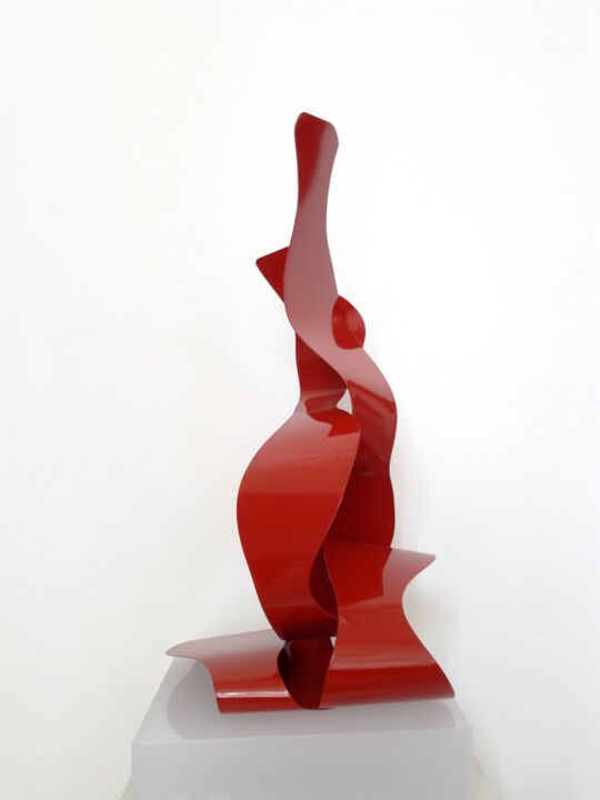 Escultura titulada "Chama Vermelha" por Antonio Spinosa, Obra de arte original, Metales