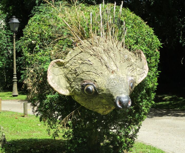 Sculpture intitulée "Grande tête hérisso…" par Applestrophe, Œuvre d'art originale, Béton