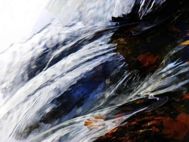 Photography titled "ruisseau qui tombe" by Aquartistiq, Original Artwork, Digital Photography